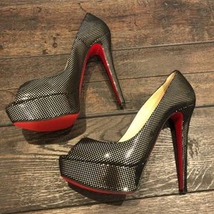 MUST GO!! Christian Louboutin heels